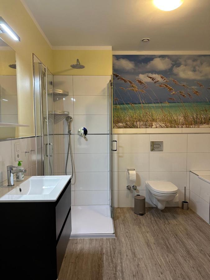 Apartamento Am Kleinen Muehlenteich - Zentrale Ruhige Lage Mit Parkplatz Und Fahrraedern Flensburgo Exterior foto