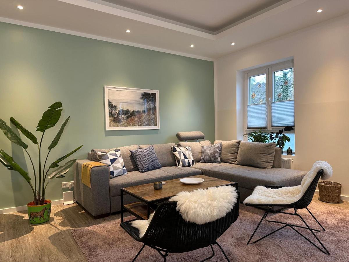 Apartamento Am Kleinen Muehlenteich - Zentrale Ruhige Lage Mit Parkplatz Und Fahrraedern Flensburgo Exterior foto