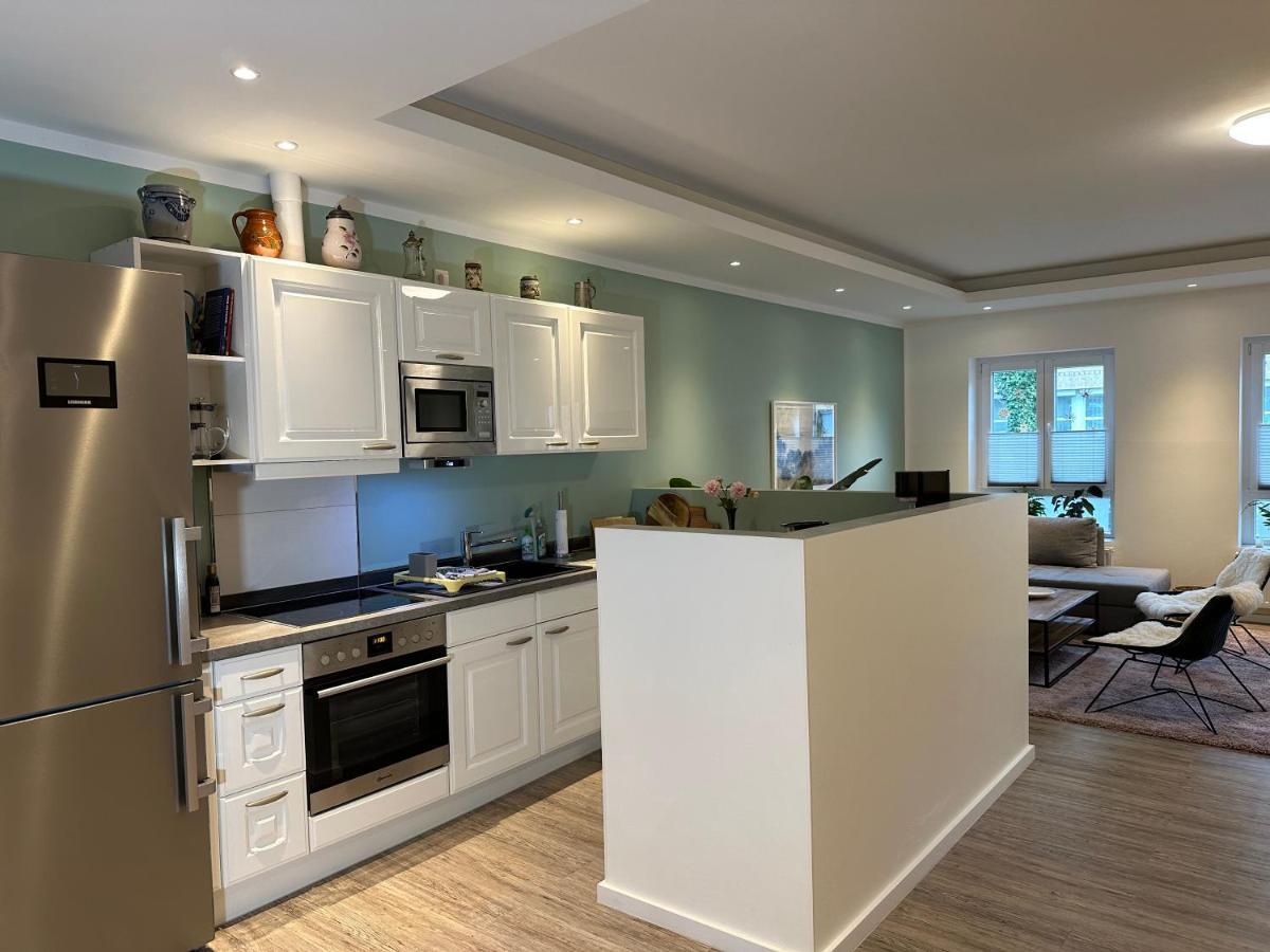 Apartamento Am Kleinen Muehlenteich - Zentrale Ruhige Lage Mit Parkplatz Und Fahrraedern Flensburgo Exterior foto